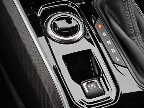 Certified 2023 Chevrolet Colorado LT w/ LT Convenience Package image 23