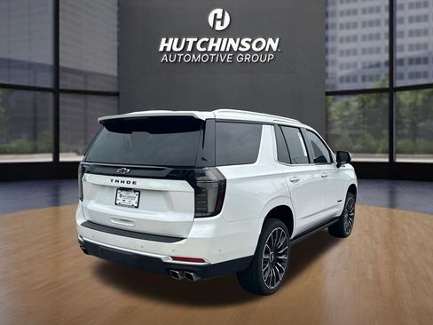Used 2025 Chevrolet Tahoe High Country AWD/4WD image 7