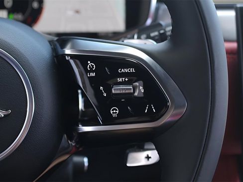 New 2026 Jaguar F-PACE R-Dynamic S image 22