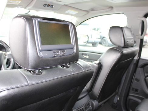 Used 2015 Nissan Armada Platinum w/ 2nd Row Captain Seat Package image 19