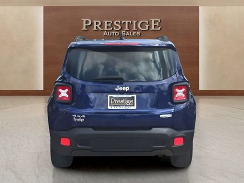 Used 2017 Jeep Renegade Latitude AWD/4WD image 35