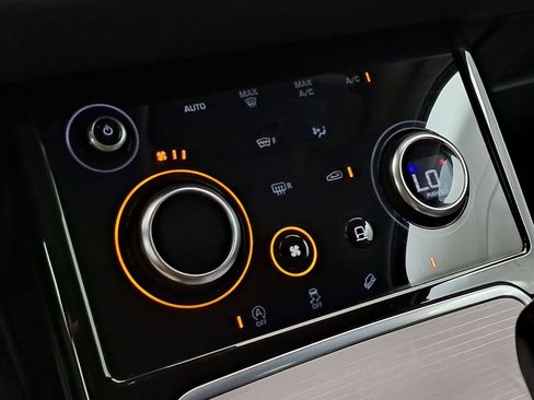 Used 2021 Land Rover Range Rover Evoque S image 31