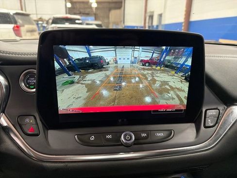 Used 2025 Chevrolet Blazer LT image 24