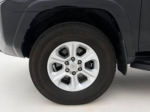 Used 2019 Toyota 4Runner SR5 Premium AWD/4WD image 27