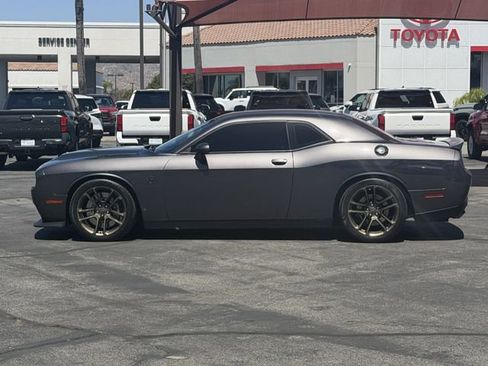 Used 2021 Dodge Challenger SRT Hellcat w/ Plus Package RWD image 9