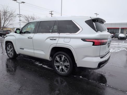 Used 2024 Toyota Sequoia Capstone image 3