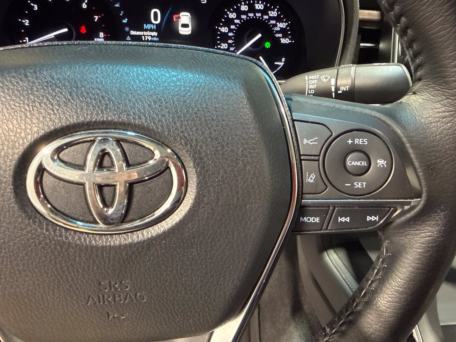Used 2019 Toyota Avalon XLE w/ Moonroof Package FWD image 39