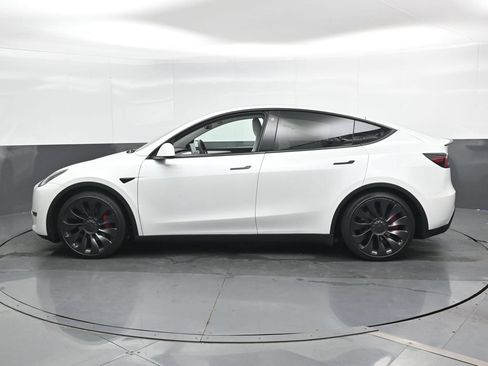 Used 2023 Tesla Model Y Performance AWD/4WD image 8