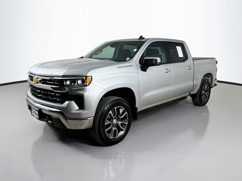 Used 2022 Chevrolet Silverado 1500 LT AWD/4WD image 8