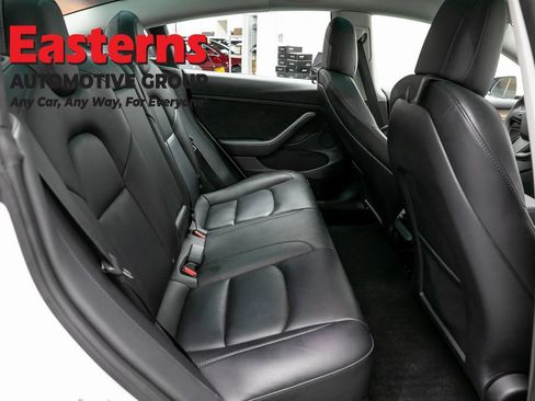 Used 2023 Tesla Model 3 Standard Range RWD image 17