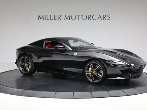 Certified 2022 Ferrari Roma RWD image 10
