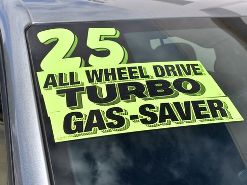 Used 2025 Chevrolet Equinox LT image 4