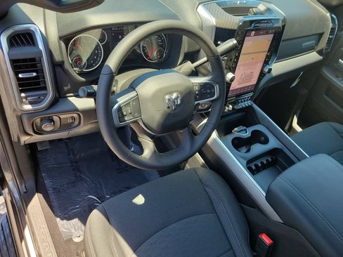 New 2026 RAM 2500 Big Horn AWD/4WD image 11
