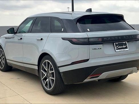 New 2025 Land Rover Range Rover Velar Dynamic SE image 3