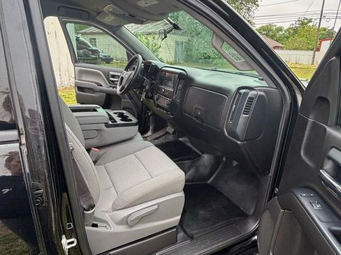 Used 2017 Chevrolet Silverado 1500 W/T w/ Special Service Package AWD/4WD image 9