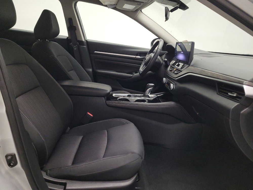 Used 2023 Nissan Altima 2.5 SV w/ SV Premium Package FWD image 21