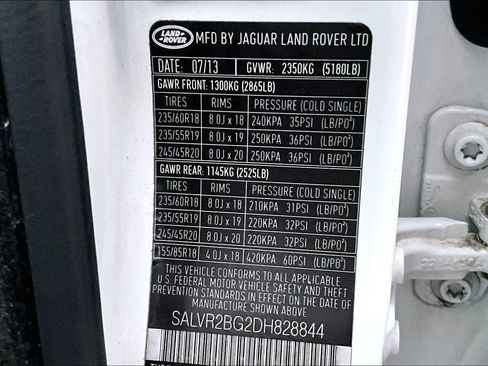 Used 2013 Land Rover Range Rover Evoque Pure Premium image 32