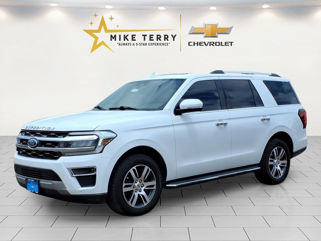 Used 2022 Ford Expedition Limited RWD image 1