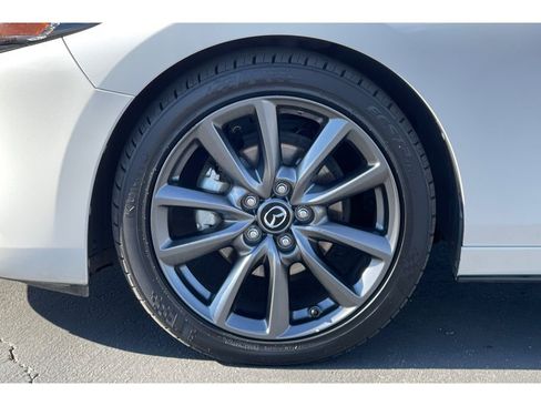 Used 2020 MAZDA MAZDA3 Hatchback w/ Preferred Package image 41