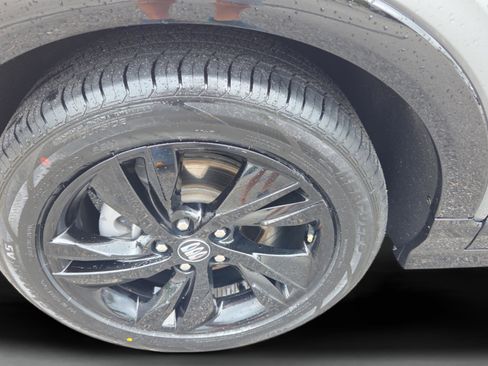 Used 2024 Buick Encore GX Sport Touring image 29