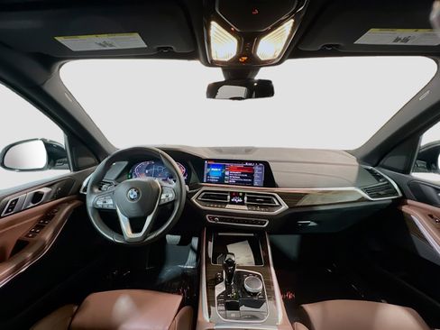 Used 2023 BMW X5 xDrive40i w/ Parking Assistance Package image 17