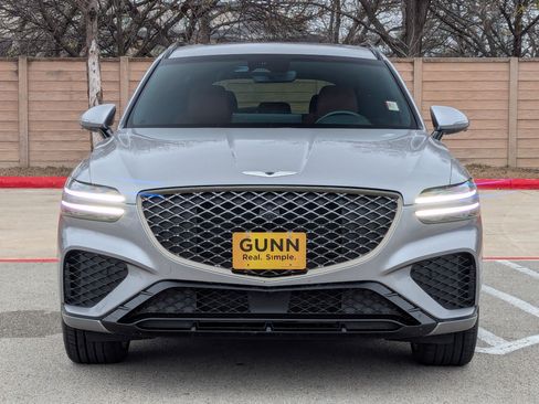 Used 2023 Genesis GV70 2.5T w/ Sport Prestige Package image 9