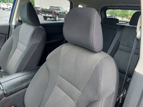 Used 2024 Nissan Rogue SV AWD/4WD image 19