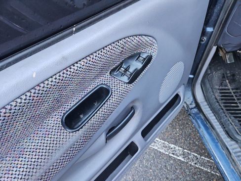 Used 2001 Dodge Ram 2500 Truck 4x4 Quad Cab image 10