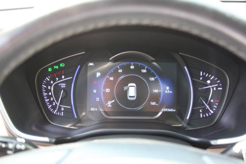 Used 2019 Hyundai Santa Fe Limited AWD/4WD image 35