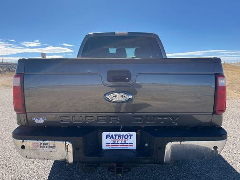 Used 2015 Ford F250 XLT w/ XLT Premium Package image 4