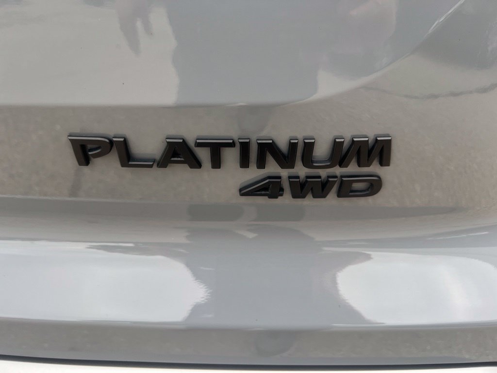 Certified 2024 Nissan Pathfinder Platinum w/ Lighting Package (N92) AWD/4WD image 34