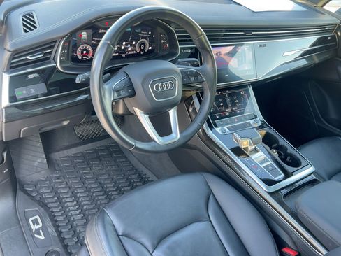 Certified 2023 Audi Q7 2.0T Premium Plus w/ Convenience Package AWD/4WD image 4