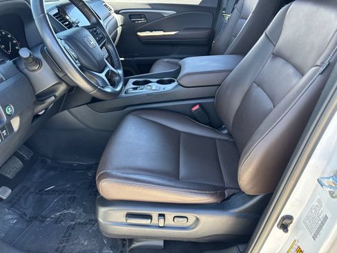 Used 2025 Honda Ridgeline RTL image 17
