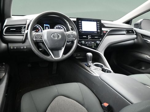 Used 2023 Toyota Camry LE w/ Convenience Package FWD image 35