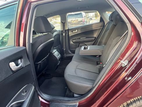 Used 2018 Kia Optima LX w/ 17" Alloy Wheels Package image 25