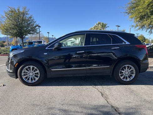 Used 2017 Cadillac XT5 Luxury w/ Driver Awareness Package image 2