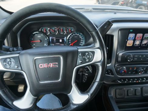 Used 2018 GMC Sierra 2500 SLT w/ Duramax Plus Package AWD/4WD image 11