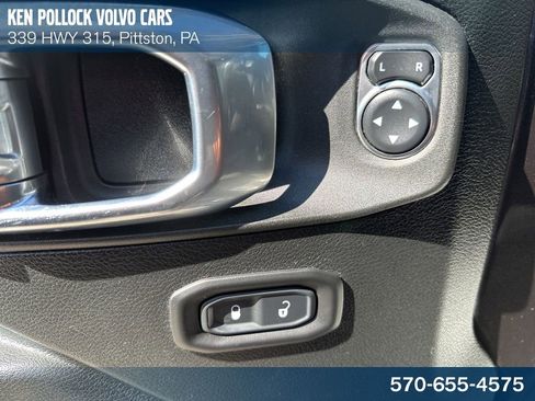 Used 2021 Jeep Wrangler Unlimited Sport AWD/4WD image 34