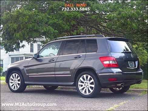Used 2010 Mercedes-Benz GLK 350 4MATIC image 3