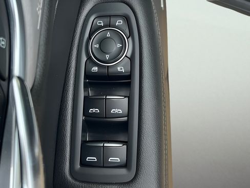 Used 2020 Cadillac XT6 Premium Luxury FWD image 16
