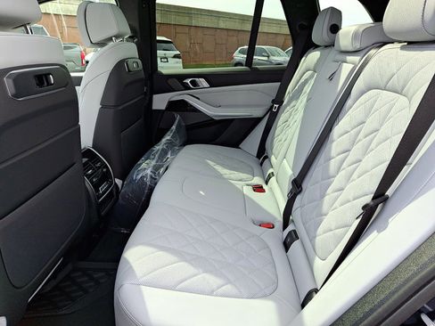 New 2026 BMW X5 xDrive50e image 5