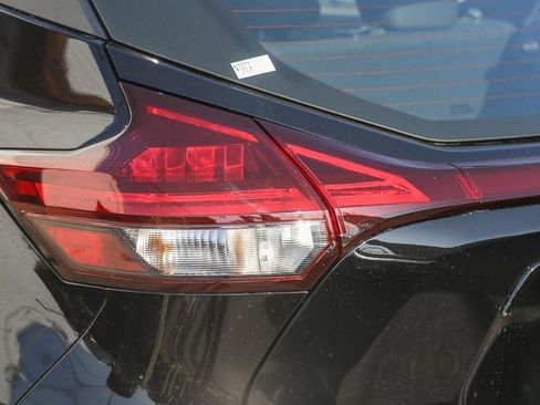New 2025 Nissan Kicks Play S FWD image 8