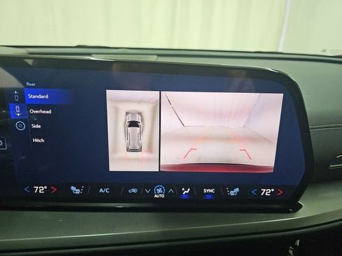 New 2026 Chevrolet Traverse LT w/ Enhanced Driving Package image 7