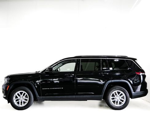 Used 2022 Jeep Grand Cherokee L Laredo w/ Luxury Tech Group I AWD/4WD image 6