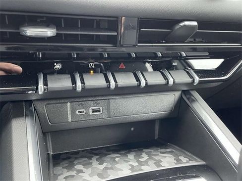 New 2026 GMC Canyon Elevation w/ Convenience Package image 14