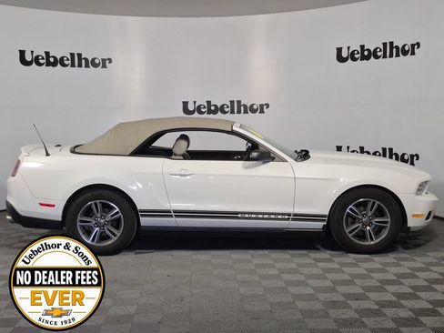Used 2012 Ford Mustang Premium RWD image 8