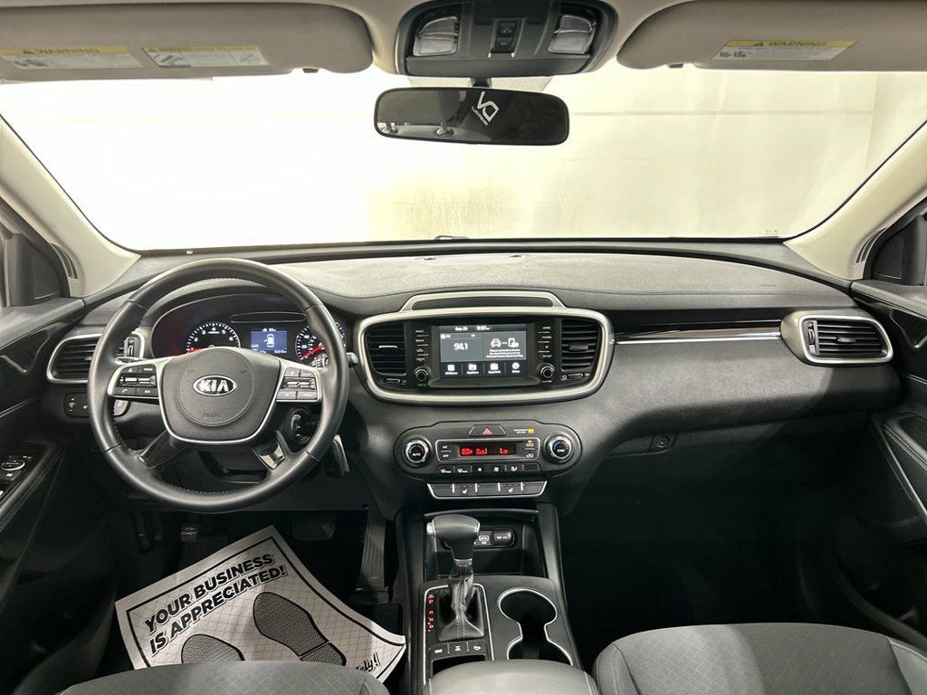 Used 2020 Kia Sorento LX w/ LX I4 Convenience Package AWD/4WD image 18