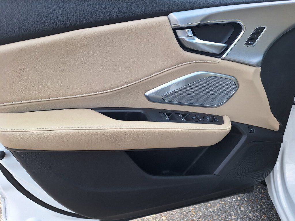 Used 2023 Acura RDX w/ Technology Package FWD image 33
