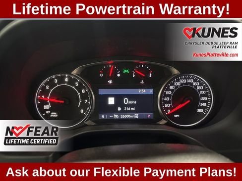 Used 2023 GMC Acadia SLT image 23