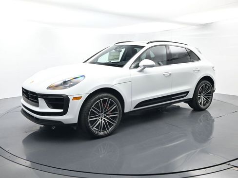 Certified 2026 Porsche Macan S image 1